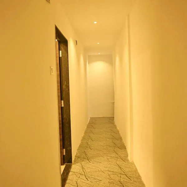 Airport Stay, hotel di Viman Nagar
