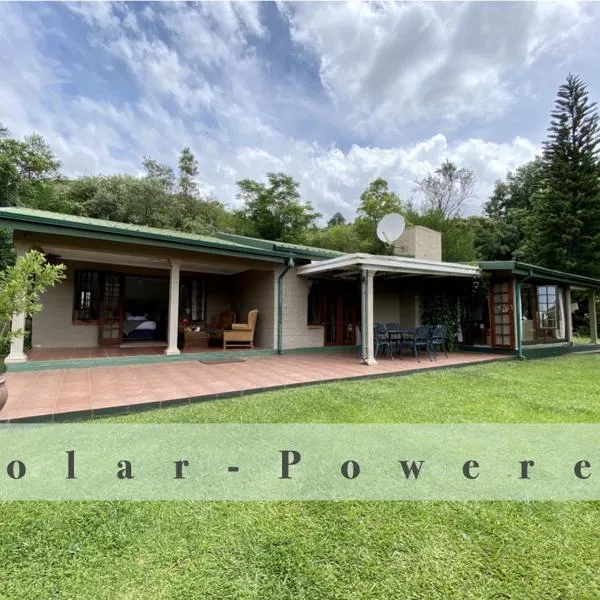 Berg Escape Kiepersol - Spacious Luxury Family Home, hotel in Winterton