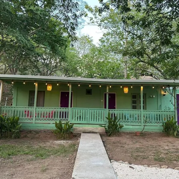 Villas La Paillote Costa Rica, hotel v destinaci Puntarenas