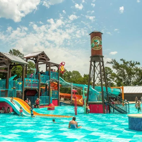 Jellystone Park Tyler, hotel v destinaci Tyler