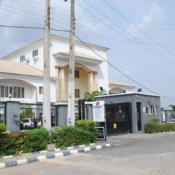 MAHOGANY HOTEL AND SUITES, hotel di Ibadan