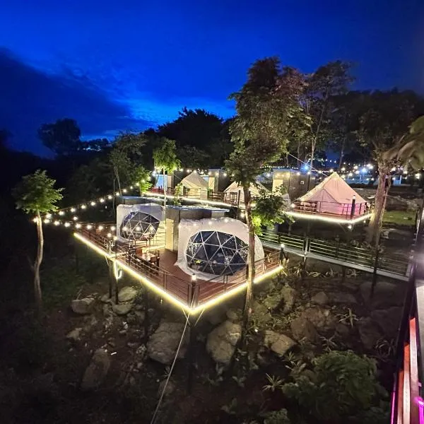 ปลายเขื่อนแคมป์ปิ้ง, hotel v destinaci Sirindhorn