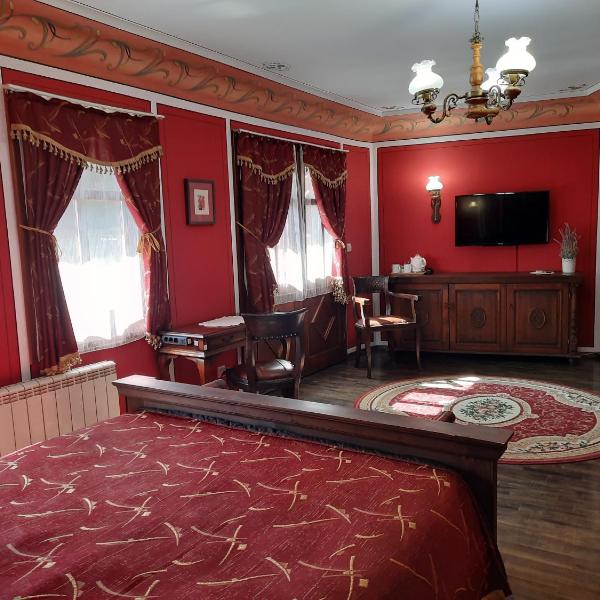Family Hotel at Renaissance Square