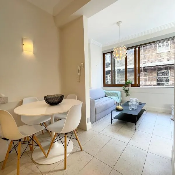 Stylish apartment in the heart of Potts Point, hotel u gradu Sidnej