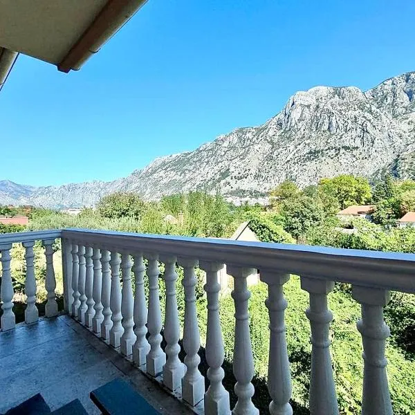 Apartman DolceRosa, hotel v destinaci Kotor