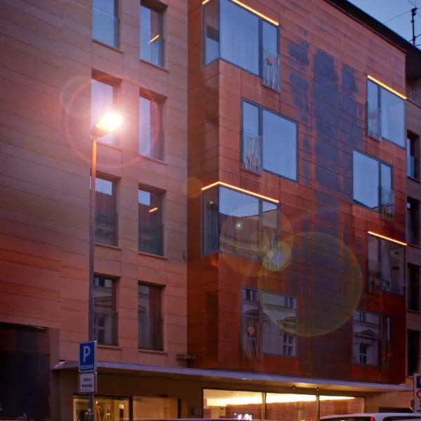 Hotel Avance, hotel v Bratislave