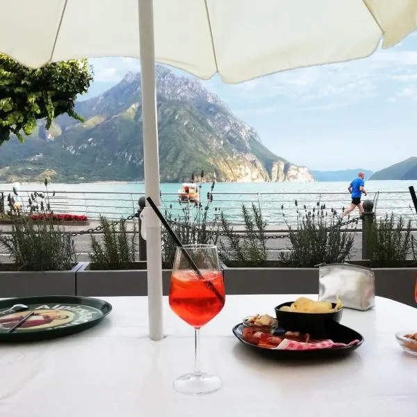 Ca del Lac Rooms, hotel v destinaci Castro