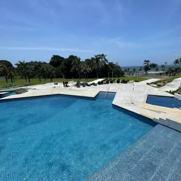 Piscina Mar en el Paraíso Caribe、コロンのホテル
