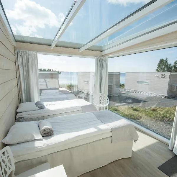Seaside Glass Villas, hotel in Kemi