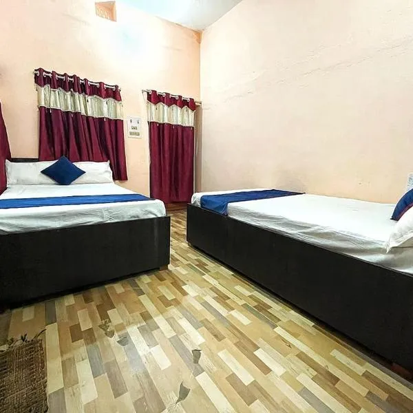 HOTEL SWASTIK "free pick up from station & airport", hotel in Deoghar