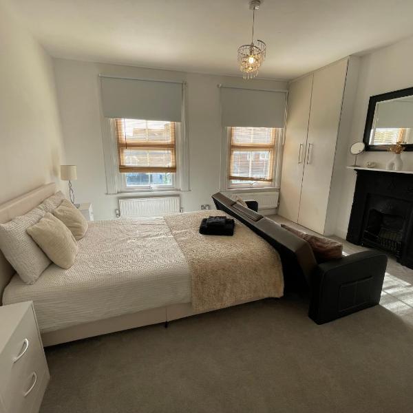 A lovely Three bedroom house in Windsor, Windsor