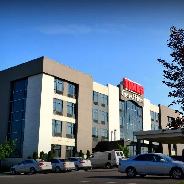 Grand Times Hotel – Aeroport de Quebec, hotel in Quebec City