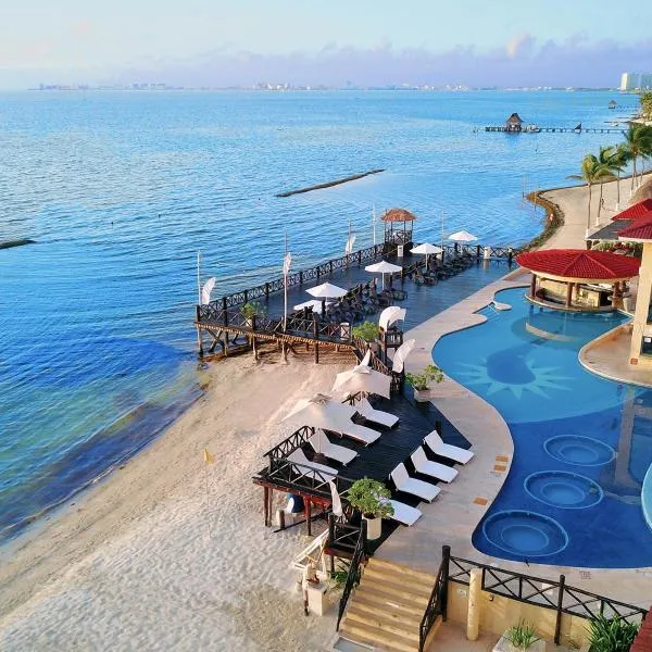 All Ritmo Cancún Resort & Waterpark - All Inclusive, hotel em Cancún