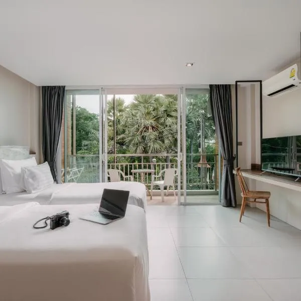 Sugar Ohana Poshtel, hotel in Kata Beach