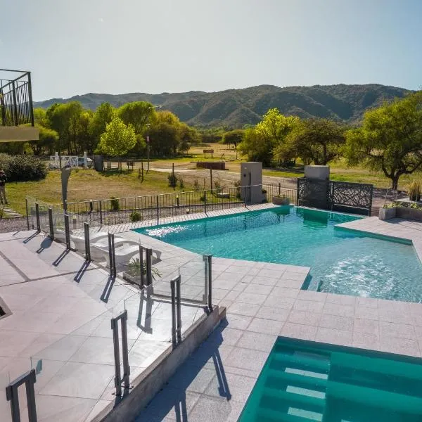 Los Cóndores Aparts., hôtel à Villa General Belgrano