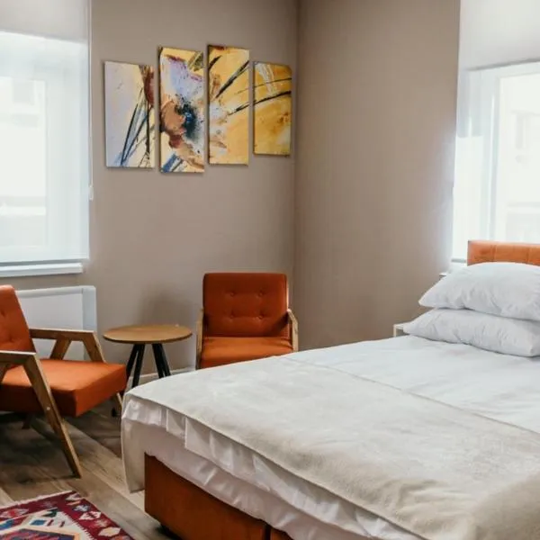 Pansion "Fawlty Towers" Sarajevo, hotel in Sarajevo