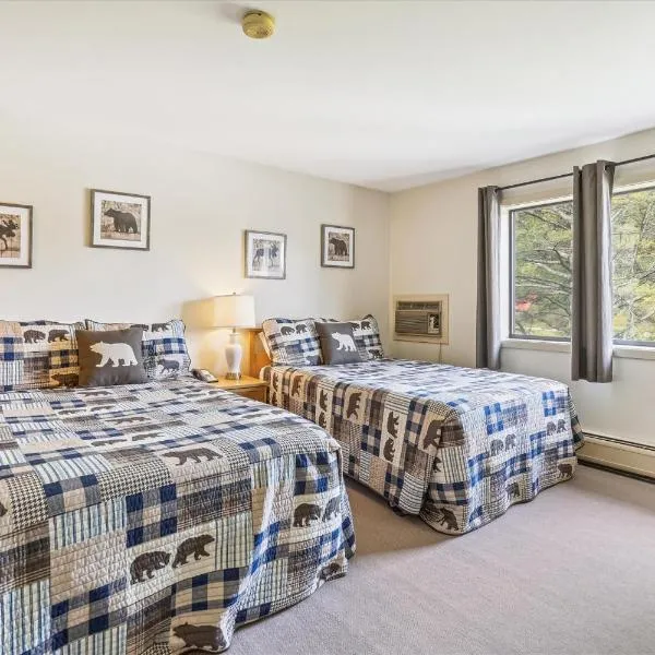 Cedarbrook Two Double bed Standard Hotel room 219, viešbutis mieste Killington