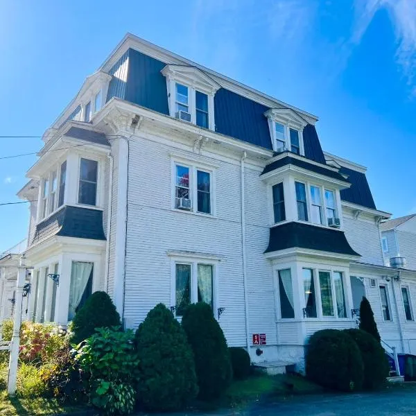 Le Chateau du Lac, hotel in Magog-Orford
