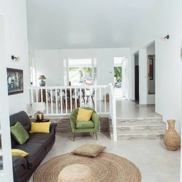 Villa F4 chic avec jacuzzi en Martinique, ξενοδοχείο σε Le Lamentin