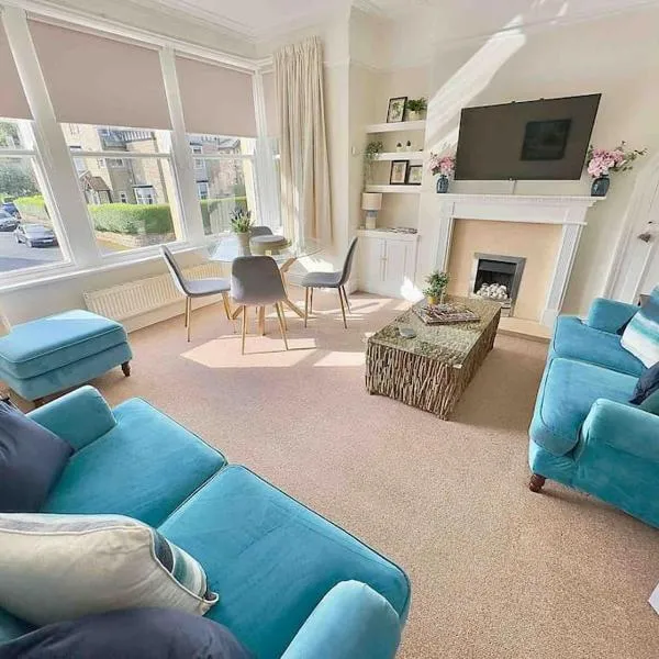 Spacious & Bright 3 bed Harrogate Apartment, Hotel in Harrogate
