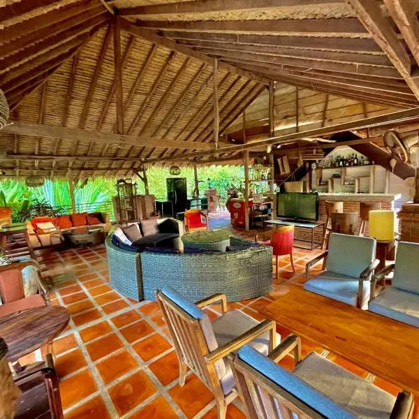 Sabbay Kep Boutique Resort, hotel em Kep