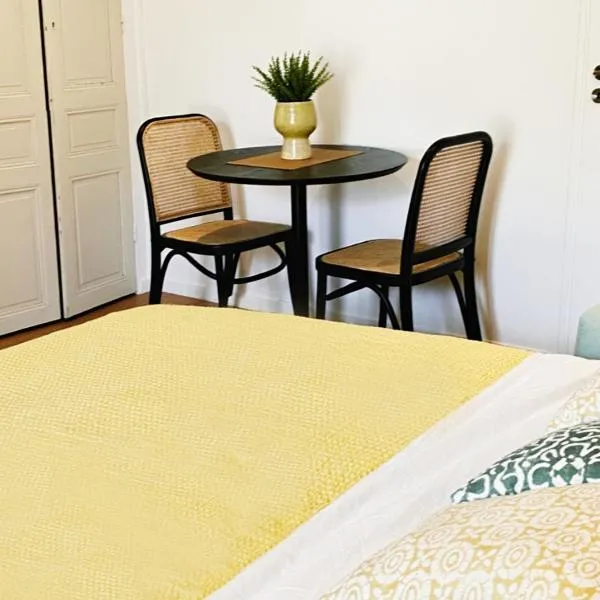 Le Studio Design ⸱ Stationnement gratuit ⸱ Fibre, hotel a Déols