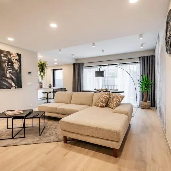 L'appart Léon, avec sauna, hotel in Liège