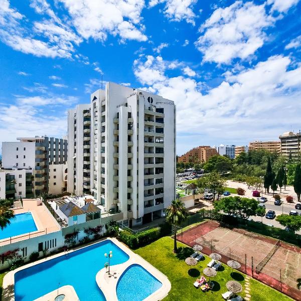 FLH Vilamoura Sunny Apartment with Pool