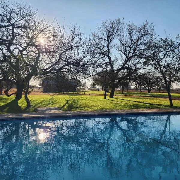 Makua Bush Hotel, hotel u gradu 'Mochudi'