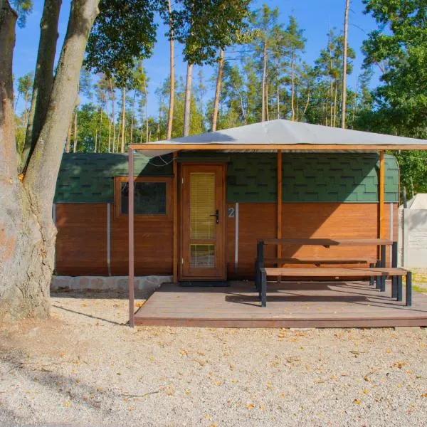 Holiday Home Kemp Stříbrný rybník-2 by Interhome, Hotel in Hradec Králové