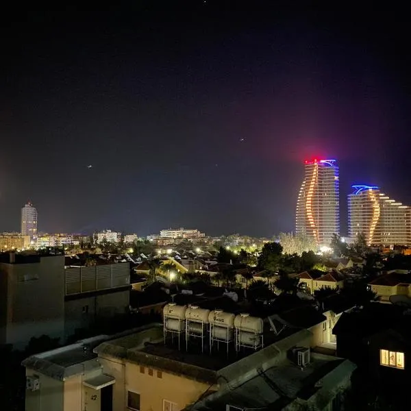 Great Views Apartment II, hotel v destinaci Limassol