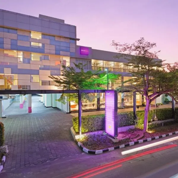 Quest Hotel Simpang Lima - Semarang by ASTON,位于三宝垄的酒店
