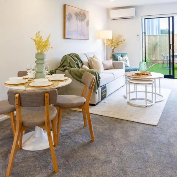 Sanctuary close to the beach with Sofa Bed, hotel in Christchurch