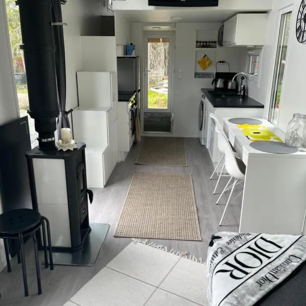 Luxus Tiny House Saagala, hotel en Tornio