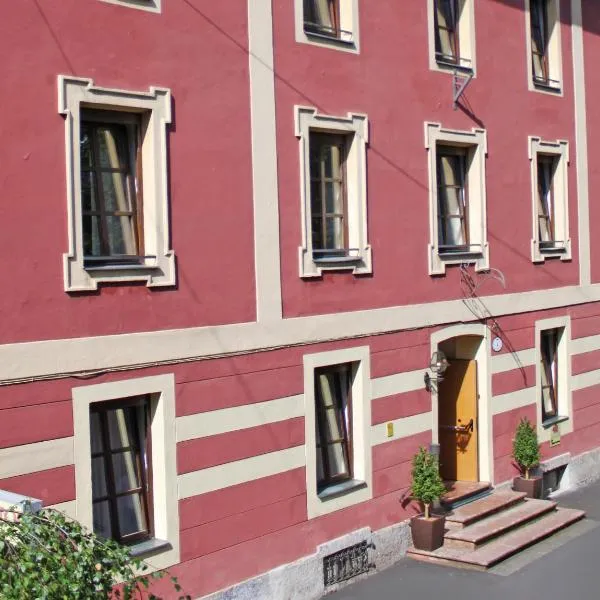 Pension Stoi budget guesthouse, hotel v destinaci Innsbruck