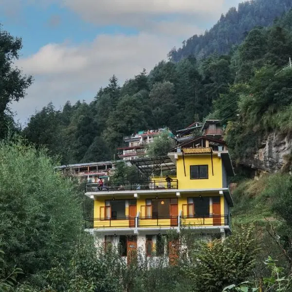 Firefly Hostel, hotel en Manali