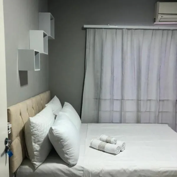 Hostel e Pousada londrina rodoviária centro quartos individuais com chave e Wi-Fi, hotel in Londrina