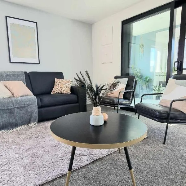 Brand New Luxury 3BR Apartment in Christchurch CBD, hotel in Christchurch
