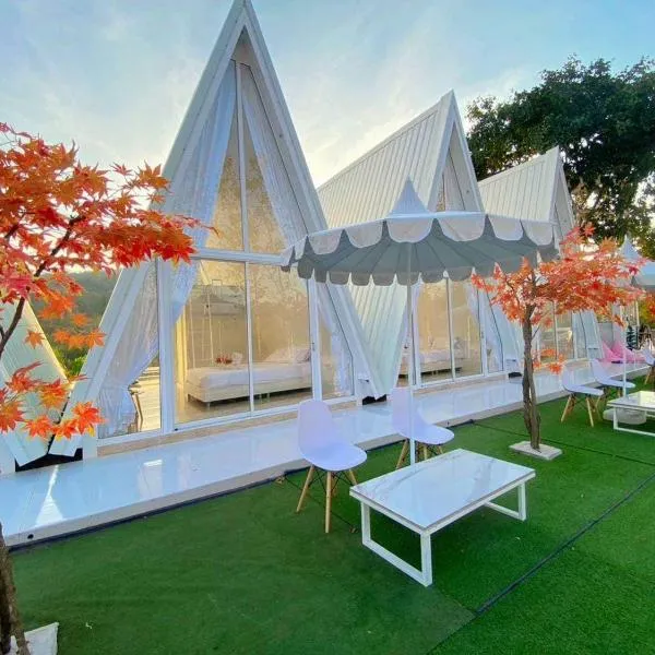 เอเฟรม โฮมสเตย์น้ำหนาว, hotel in Ban Phu Hi