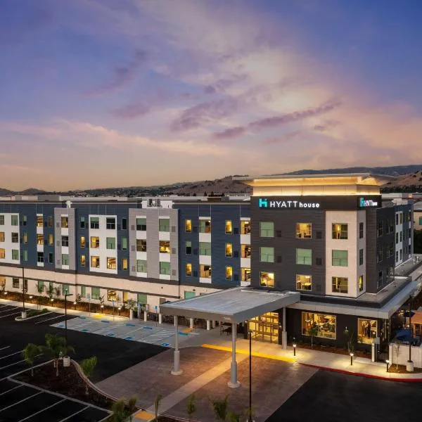 Hyatt House Vacaville，位于瓦卡维尔的酒店