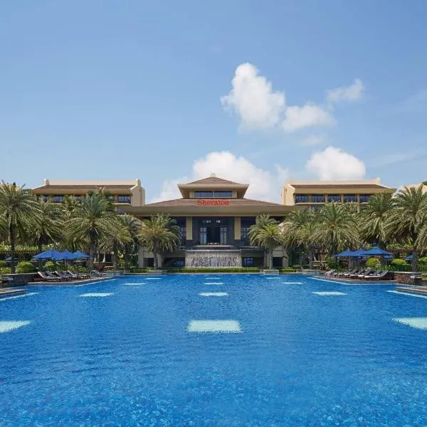 Sheraton Shenzhou Peninsula Resort, Hotel in Wanning