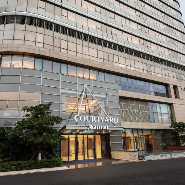 Courtyard by Marriott Xiamen Haicang, hotel v destinaci Sia-men