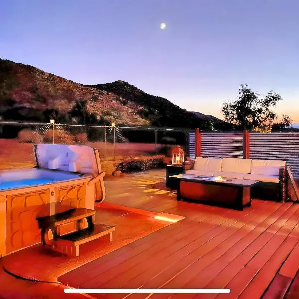 JT's Star Catcher Cabin - HOT TUB، فندق في يوككا فالي