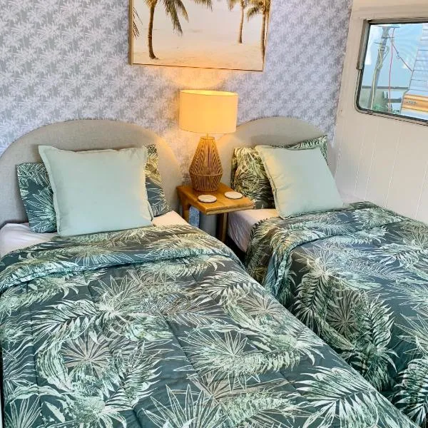 Mornington Peninsula Retro Caravans, hotel em Rye