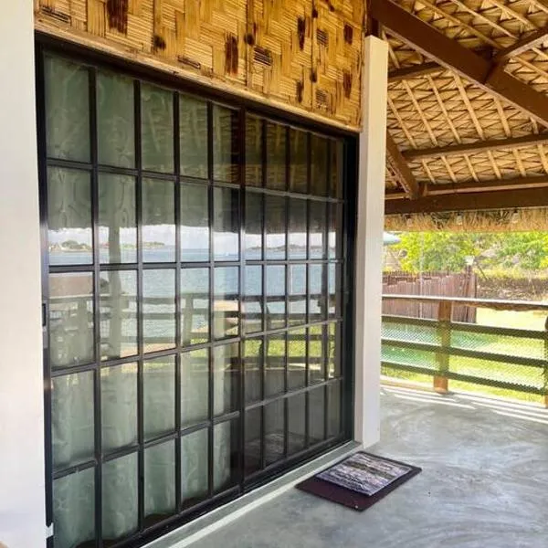 Maria Kulafu Kubo House 1 BIG BEDROOM with Wifi, hotel Masbate városában