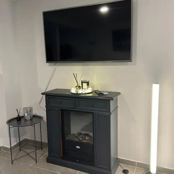 ruhig wohnen im kleinen Bungalow im Süden von Berlin, hotel in Teltow