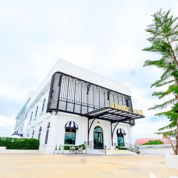 Marble Arch De Loei Hotel, hotel in Loei