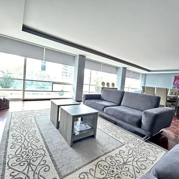 Luxury Apartment Masaryk 4BR，位于墨西哥城的酒店