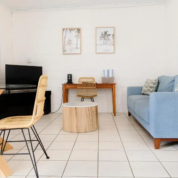 Palm View Holiday Apartments、ボーエンのホテル