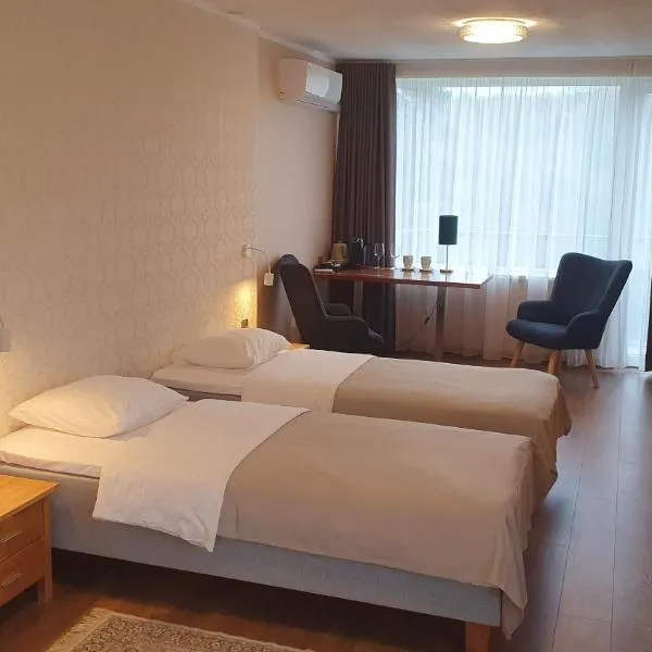 Kütioru puhkekeskus, hotel u gradu Koloreino